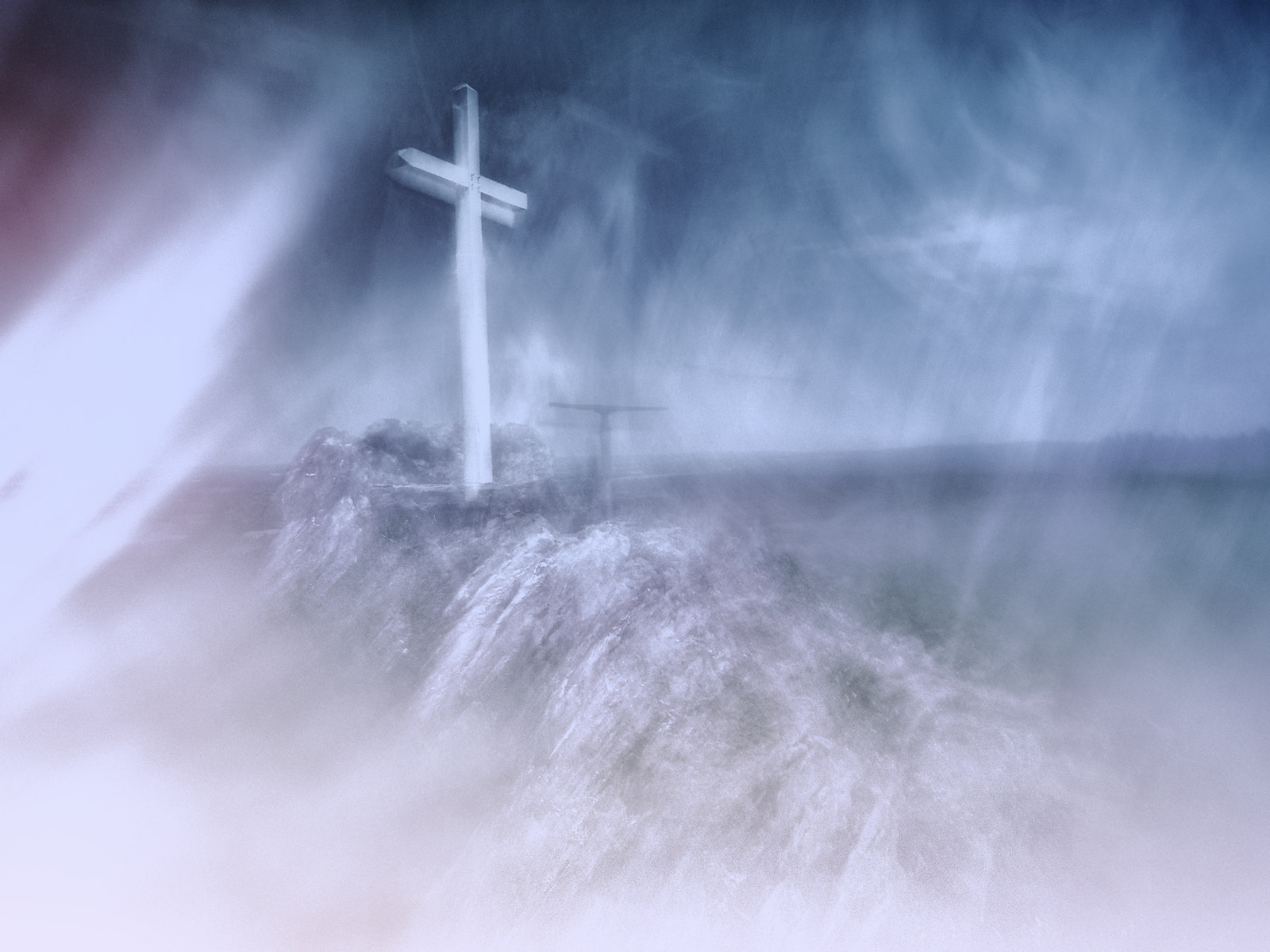 Puissance, croix, Ty Coz, Montagnes noires, Finistère, ICM