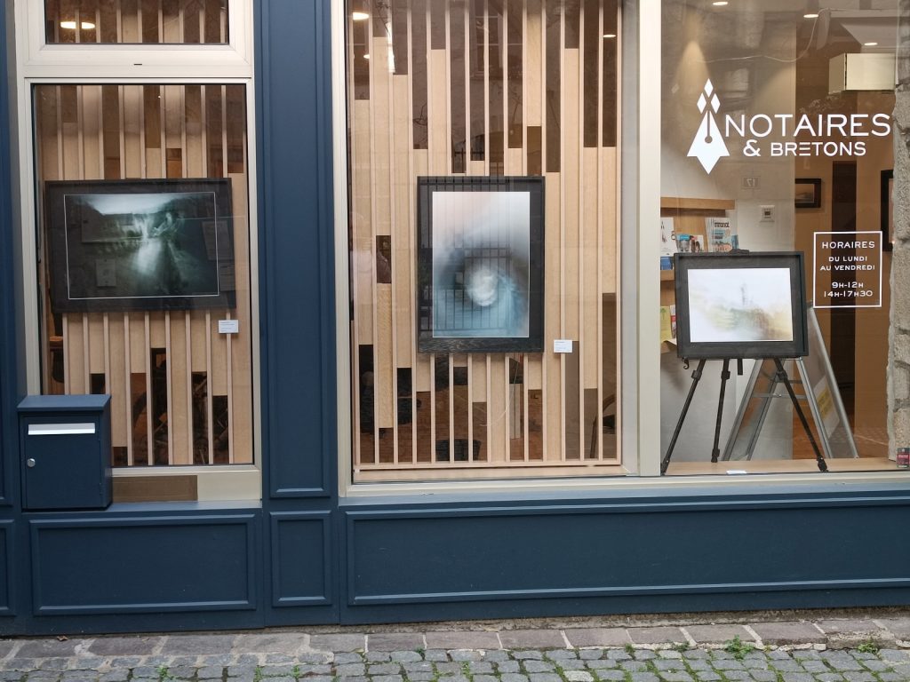 2025-09 Expo Cour des arts Vannes 18 Exposition Manu Munier Photographie Cour des Arts, Vannes, Chambre des notaires